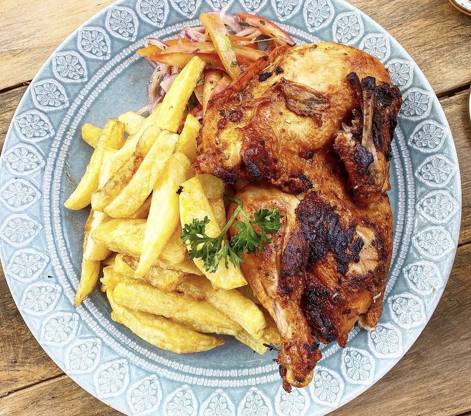 DenzelUG's tweet photo. The Yard restaurant presents #NyamaVapourSaturdays! 

I’ll be mixing up some Afrobeat, RnB and Amapiano music from early afternoon until 7pm! 

Carry a smile and some good vibes this Saturday! 

@theyardkla is located at 16A, Luthuli Avenue, Bugolobi. https://t.co/laTp9xzXE7