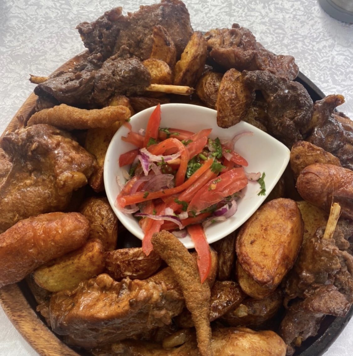 DenzelUG's tweet photo. The Yard restaurant presents #NyamaVapourSaturdays! 

I’ll be mixing up some Afrobeat, RnB and Amapiano music from early afternoon until 7pm! 

Carry a smile and some good vibes this Saturday! 

@theyardkla is located at 16A, Luthuli Avenue, Bugolobi. https://t.co/laTp9xzXE7