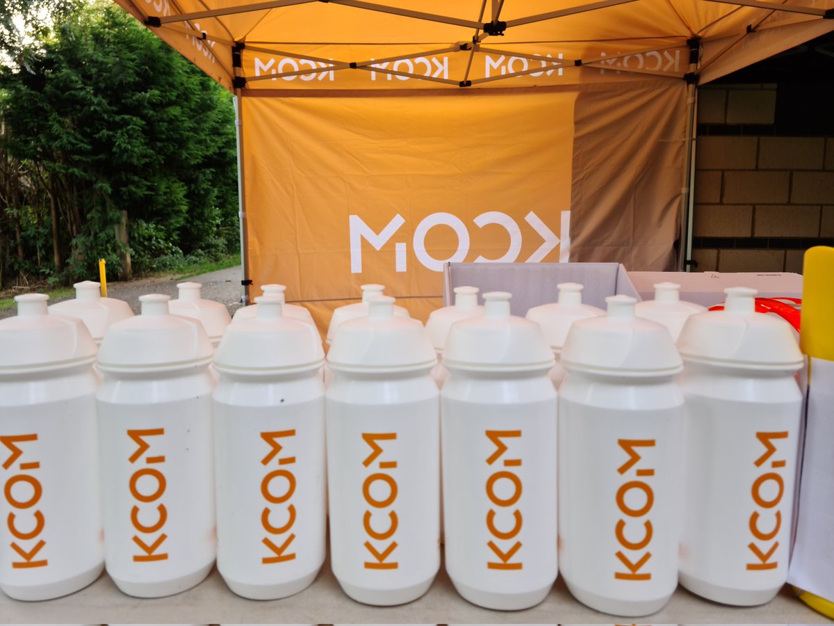 Great to have organised the <a href="/KCOMhome/">KCOM</a> 'Beyond Broadband cycle' sportive.
3 rides 100/50 &amp; 24 miles, supported by our usual Moto and mechanic/ back up support.
All riding in aid of @lindseylodgehospice &amp; @sunflowerchildrensgroup