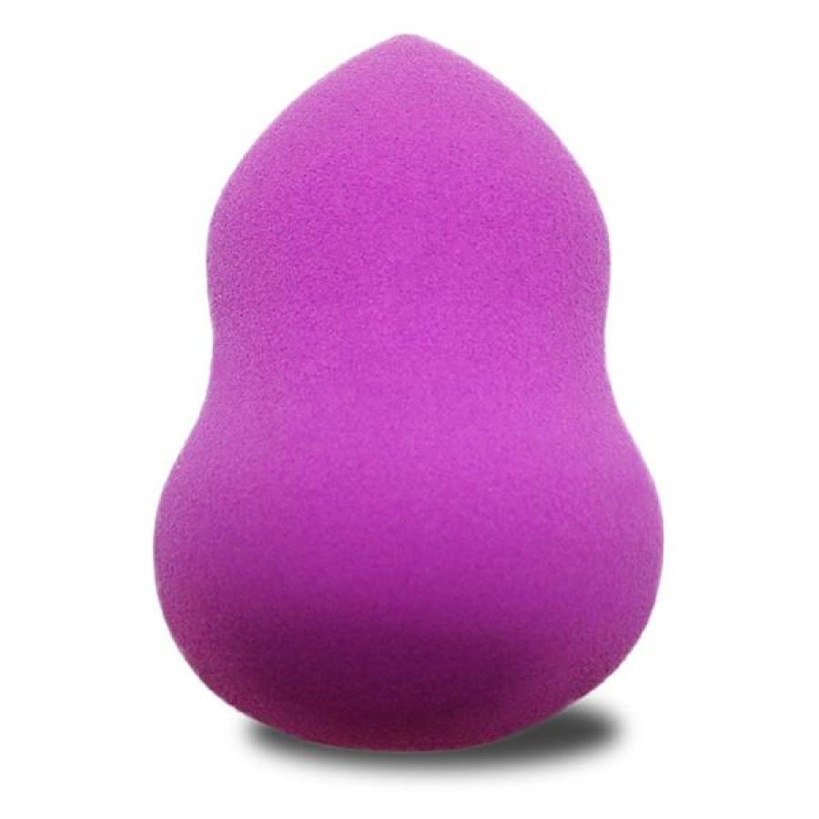 SofijaLopez's tweet photo. @Sethrogen I thought it was a huge make up blender sponge 🤭 https://t.co/uUA4hEDo8r