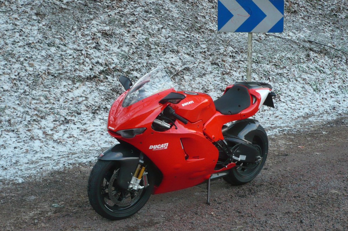 Pierre Col tweet media