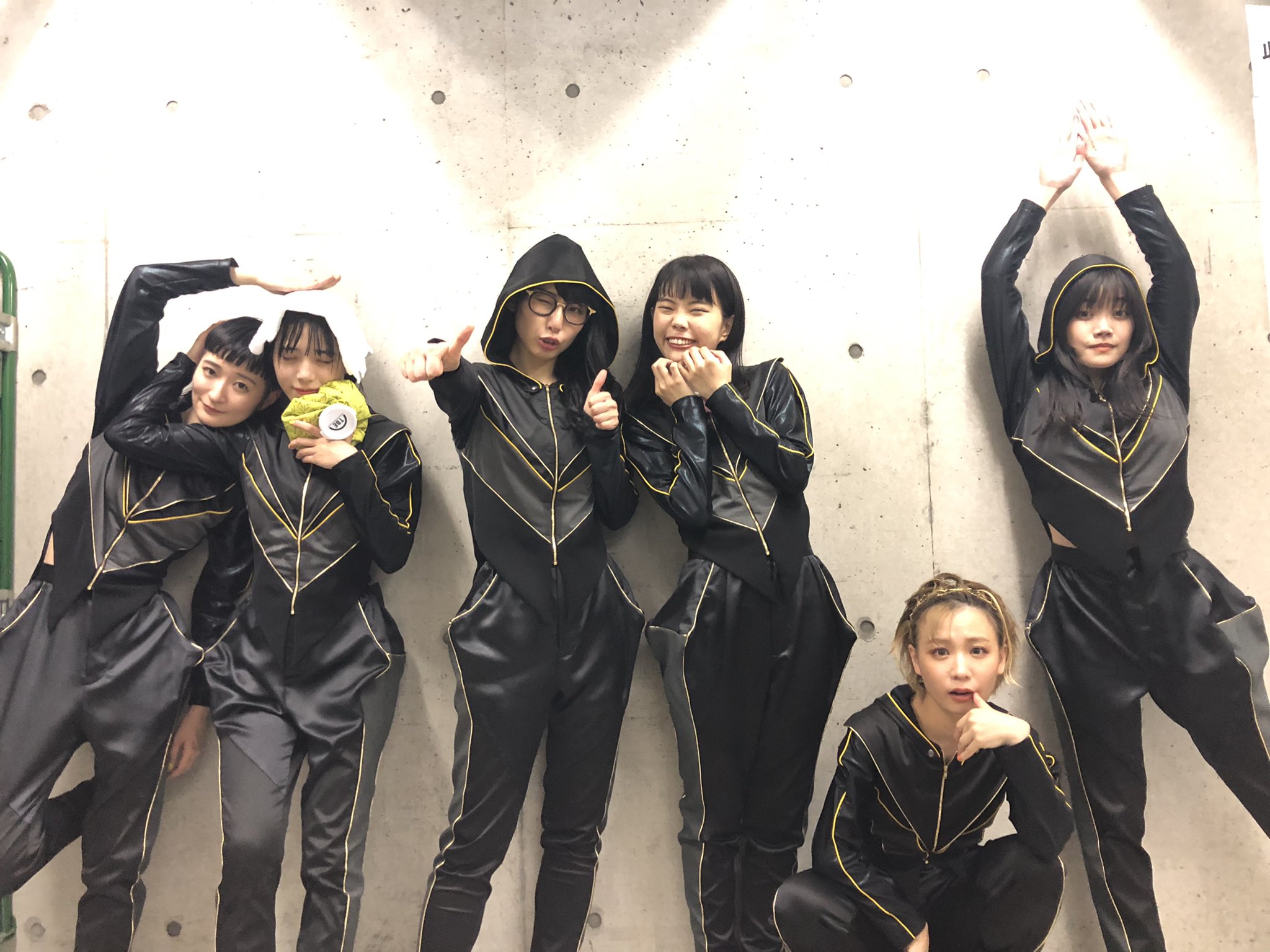 BiSH まとめ売り 2025年最新】BiSHまとめ売りの人気アイテム - メルカリ