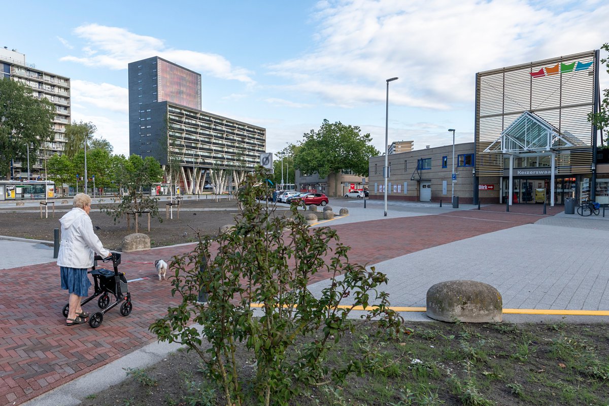 Meer en betere samenwerking voor betere zorg en ondersteuning aan de patiënt in de eerste lijn. Dat is het doel van nieuwe Gezond010-partner Paramedisch Netwerk Rotterdam. De aanpak rondom kwetsbare ouderen werpt al zijn vruchten af.

Lees meer: gezond010.nl/paramedisch-ne…