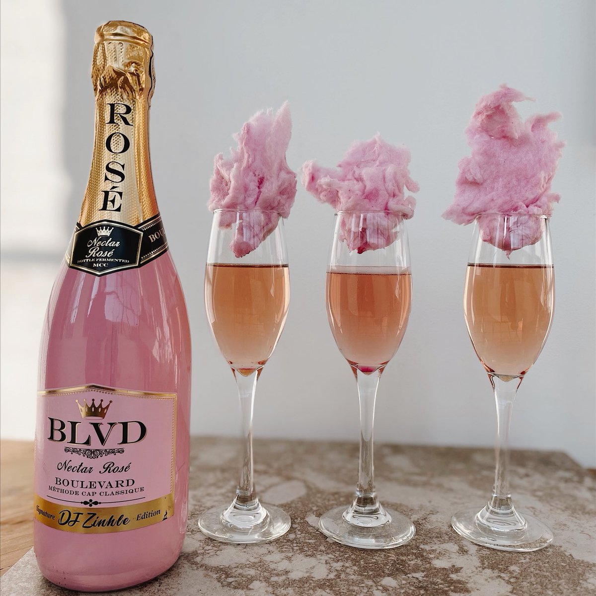 Treat yourself to something special this long weekend - BLVD nectar rosé MCC! 
🥂💗🥂