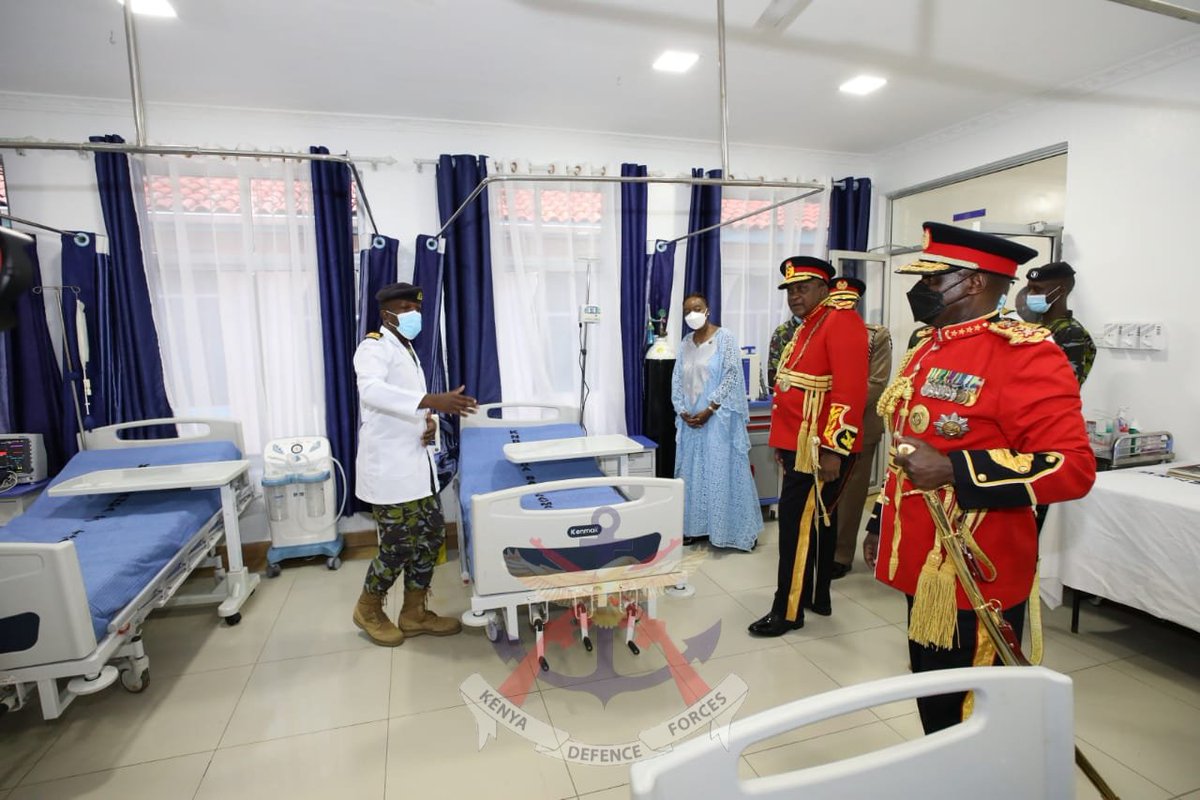 kdfinfo's tweet photo. H E Uhuru Kenyatta inaugurates the Manda Base Sickbay and Trauma centre. The two facilities will provides medical support and timely efficient trauma stabilization to both KDF and other Multi Agency personnel in their respective Areas Of Operations (AOR). https://t.co/NUqFXb1zNq