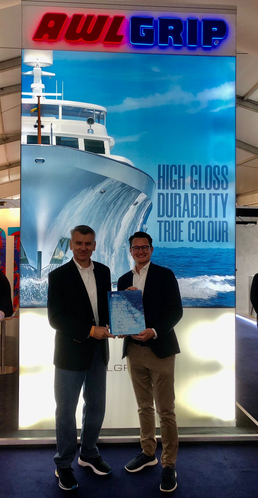 International yacht paint Europe on Twitter "AkzoNobel Yacht Coatings is reinforcing its