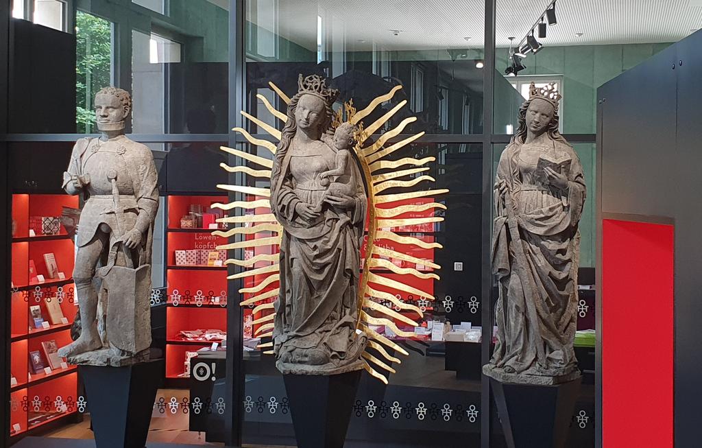 NawrathThomas's tweet photo. Mitgliederversammlung des Fördervereins @DommuseumMD heute im Magdeburger Dom. Spannender historischer Vortrag von Prof. Dr. Stephan Freund von der @OVGUpresse Magdeburg.
#Mittelalter #ottonen
@dommuseum @Dom_Magdeburg @Kulturstiftung_ @domgemeinde @sachsenanhalt @Ottostadt https://t.co/QtCdiIpfQS