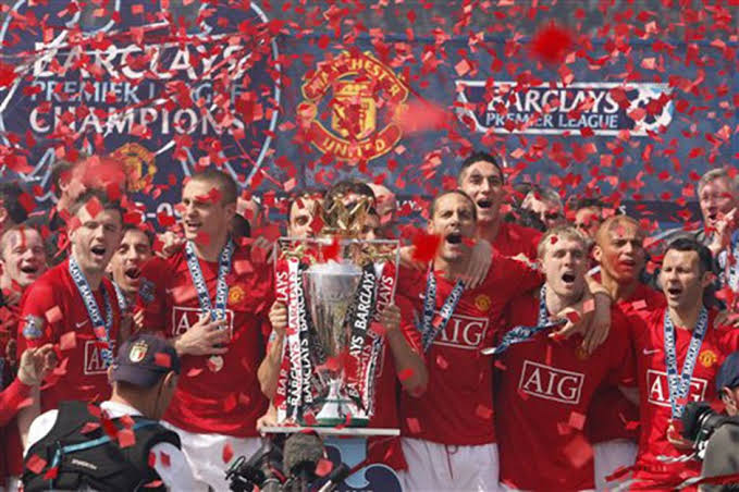 Манчестер юнайтед бавария 1999. Манчестер юнайтед чемпион. Манчестер юнайтед 1999 лч. Манчестер юнайтед чемпион англии. Манчестер юнайтед бавария финал лч 1999.