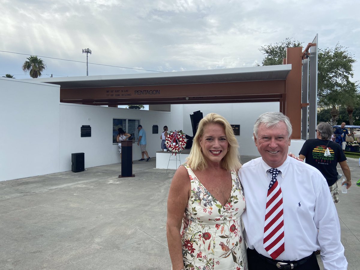 Twenty years after that tragic day, we honor the heroes who gave it all to save others. We will never forget 9/11. 🇺🇸