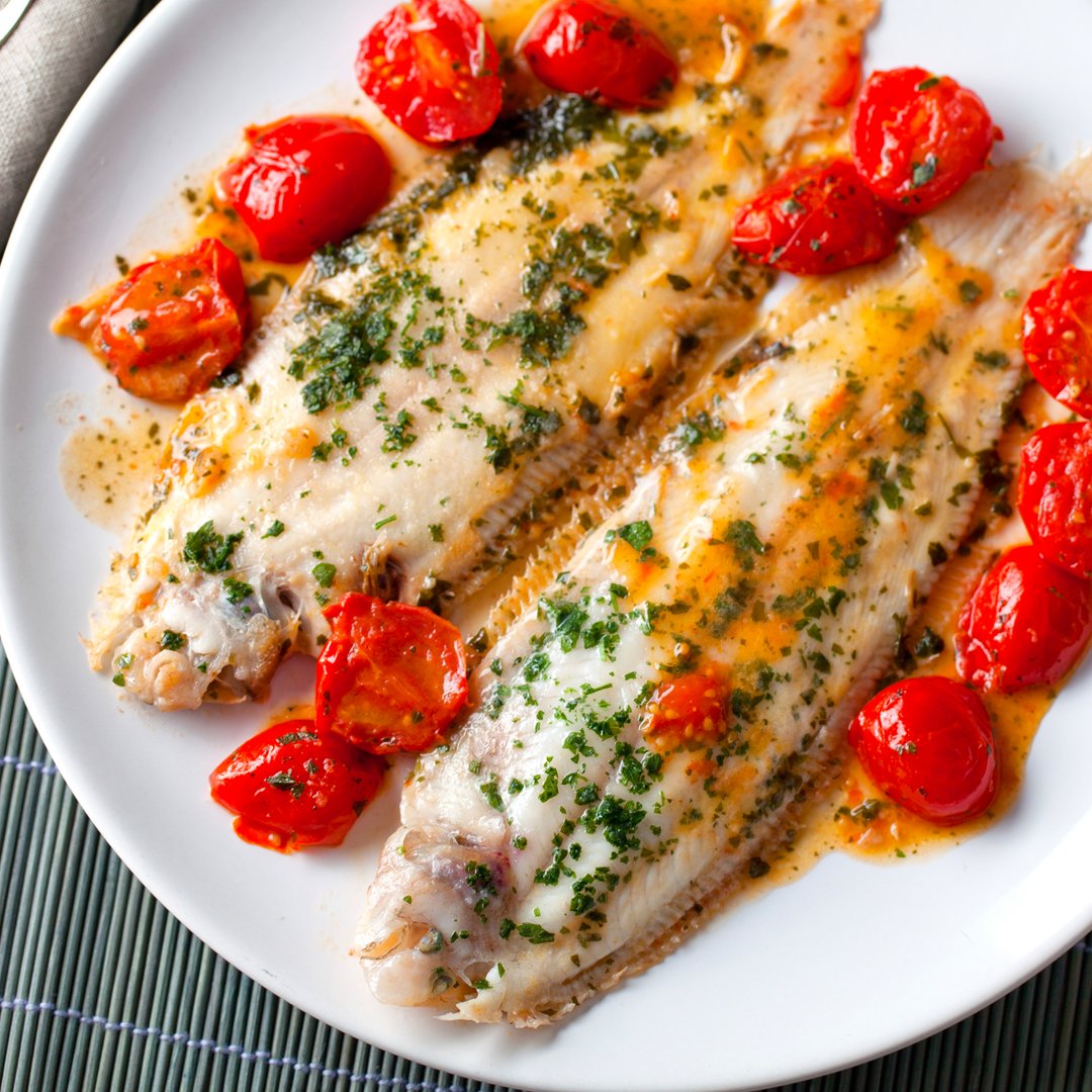 cybercook's tweet photo. Quem aqui adora um Filé de Tilápia levanta a mão 🤚
Hoje nós vamos te ensinar como fazer esse peixe, já vai arrumando a mesa e chamando a família 😍
É só acessar o link: https://t.co/U3hNy60sTw
#FileDeTilapia #Tilapia #ReceitasTilapia #ReceitasPeixe #Cybercook https://t.co/3JTO6OiLpZ
