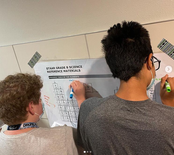 STEAM_MS's tweet photo. mrs.lentz_steam_
Hallway Periodic Table Braindump Practice and Murder Mystery with Scooby Doo Theme Song! 8th grade science is KILLING IT! 🔥 #STEAMscience #STEAMlearns #STEAMgrows https://t.co/QKOe88nh5h
