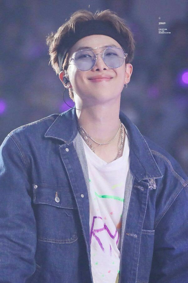 Namjoon ah 비록 세계 있으면 팬을 쥐고 있으면 알아서 위로하고 보살펴 주는 항상 여러분과 나의 얼굴을 돌렸다. 이 생일 가장 아름다운 사진을 저장할 수 꽤나 풍차 여전히 행복한 미소를 얻을 수 어려움이 있습니다 💜
#HAPPYBIRTHDAYNAMJOON