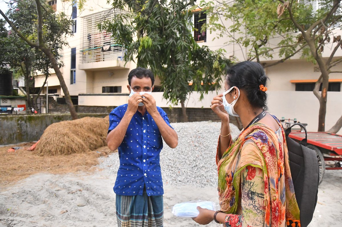 Shakti Foundation distributed about 500000 free mask through a countrywide campaign across 445 branches. More than 3000 Shakti employees spontaneously participated in the program to raise awareness regarding the importance of wearing mask properly to prevent spreading of COVID 19