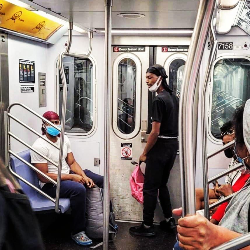 Omenfourfour's tweet photo. My friend was attacked in a NY subway‼
ルームメイトがNYの地下鉄で攻撃されました‼
#Asiatic #StopAsianHate #AsianAmerican #proudaftobeasian #racism
https://t.co/4ZJto2CxdT
@yonmanmen2 https://t.co/Dc6l7AG9OR