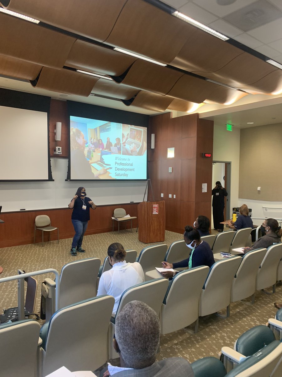 aelhaggan's tweet photo. Professional Development Saturday @CoppinStateUniv @CoppinStateTech #csutech where #CSU faculty and staff learn and share about Technology tools for teaching and learning #HBCU @CoppinPresident @LeontyeLewis @CoppinStateAlum https://t.co/9pRspYWpYA