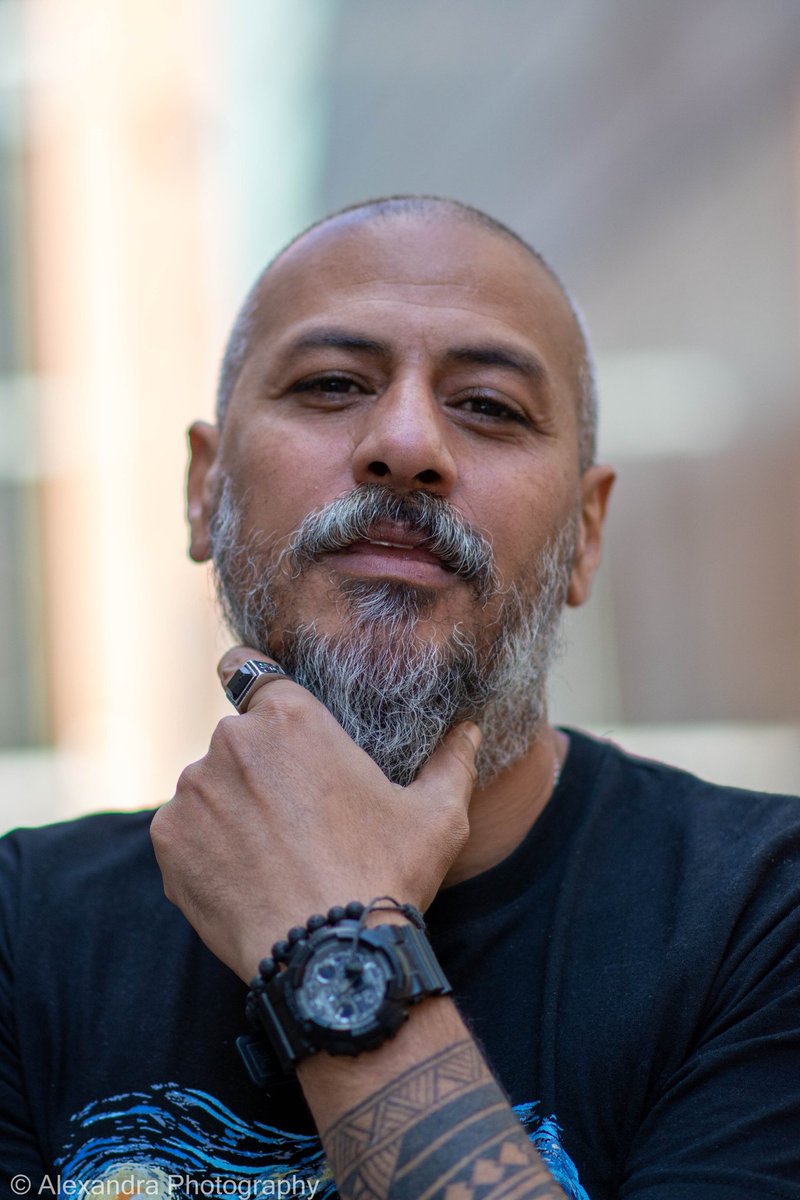 AlexandraPhoto2's tweet photo. Outdoor portrait session with Walid. https://t.co/9TX6Msvdau