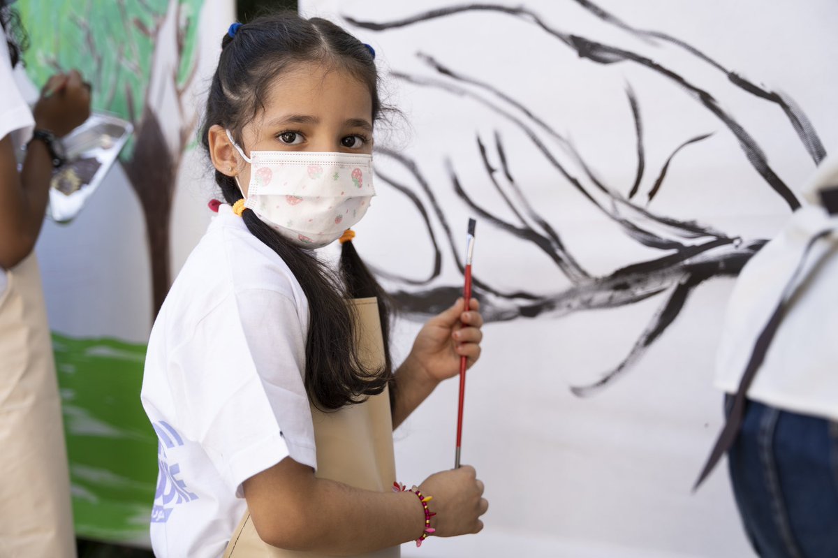 UnicefLibya's tweet image. @UnicefLibya teamed up w/ talented artists and volunteers who painted murals at UNICEF office exterior walls. Amalona Organization, Spirit of Giving School for Children with Special Needs &amp;amp; Al Tawheed school took part in painting murals on the theme of #BacktoOurFuture