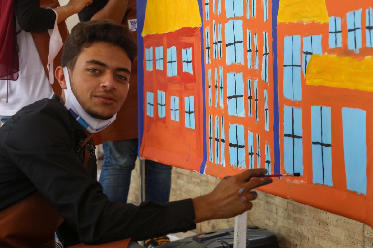 UnicefLibya's tweet image. @UnicefLibya teamed up w/ talented artists and volunteers who painted murals at UNICEF office exterior walls. Amalona Organization, Spirit of Giving School for Children with Special Needs &amp;amp; Al Tawheed school took part in painting murals on the theme of #BacktoOurFuture