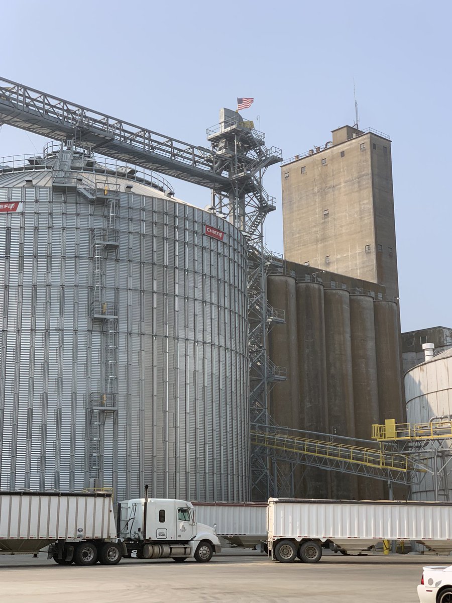 dmayer4020's tweet image. Remembering 9/11 and the heroes that were lost. This flag stands PROUDLY!!! #USA