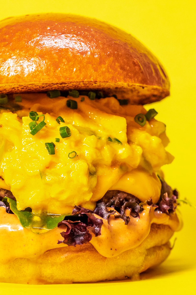 ‘The Staple’ is always the best choice with fluffy, soft scrambled eggs that are a brilliant yellow, delicious house made beef sausage patty with cheese in between perfectly toasted brioche buns😍

What more could you ask for?😉