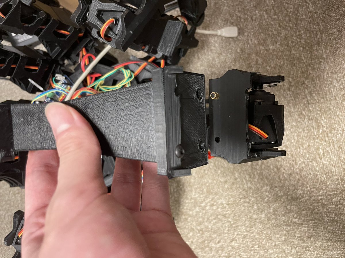 eternalfriend17's tweet image. ちゃんとアングル材交換して元通りです
#Rospider