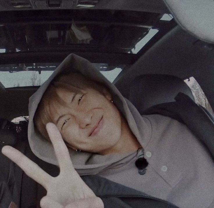 yellowzn's tweet photo. #HAPPYBIRTHDAYNAMJOON
best leader and owner of the sweetest and most beautiful smile, I wish you a long healthy life always and always happy in life, thank you for being there, thank you for everything, stay together and live happy days🥳🎂💗💜
love you so much 💜 https://t.co/GYtVeAgdu8