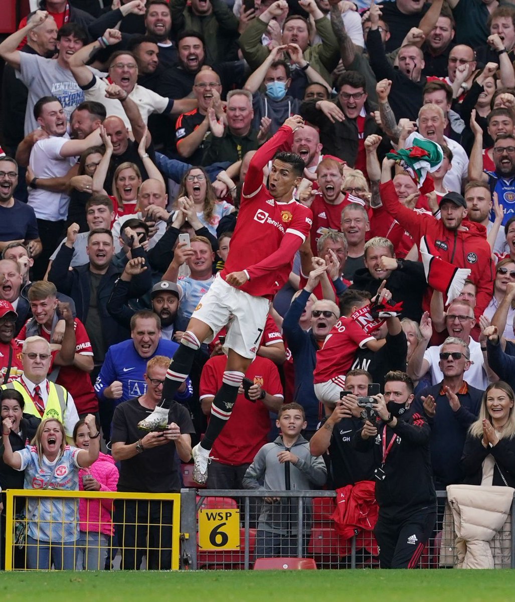 “He’s too old. He’s finished. Won’t do it in the Premier League again”.

That’s how you answer back 🐐🔴