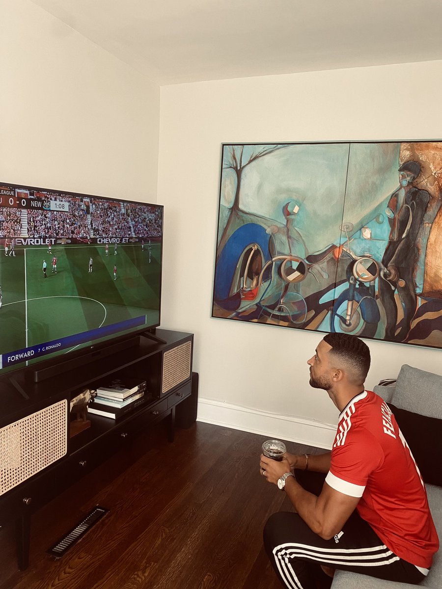 AFmuzikX's tweet photo. Legendary @Cristiano | @ManUtd #PremierLeague #ManchesterUnited #cr7 #CristianoRonaldo https://t.co/syuy07ZHZE