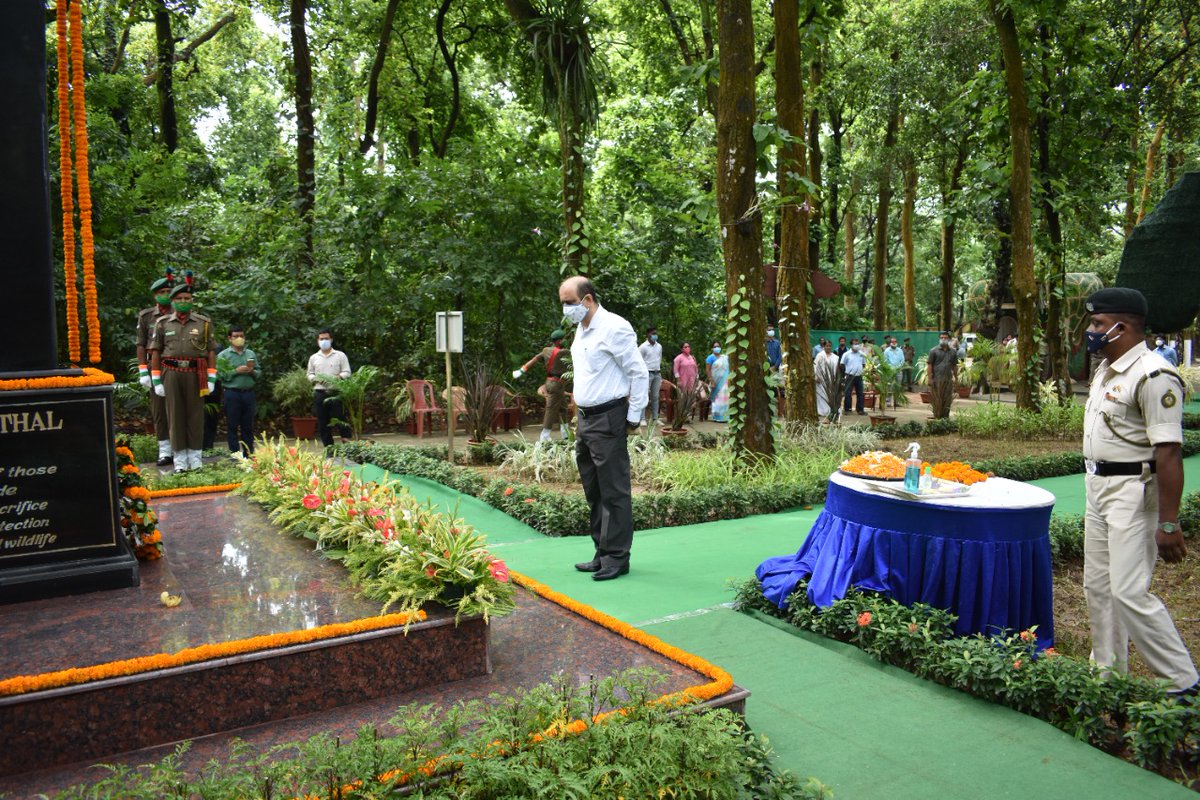 ForestTripura's tweet photo. Hon'ble Forest Minister Shri N C Debbarma pays homage to foresters who laid their life in protecting forests at Forester's Memorial, Salbagan Agartala today. He was joined by Chief Secretary, DGP, PCCF &amp; HoFF. @ica_tripura @tripura_cmo @moefcc  @cstripura https://t.co/hDOj5XwZXL