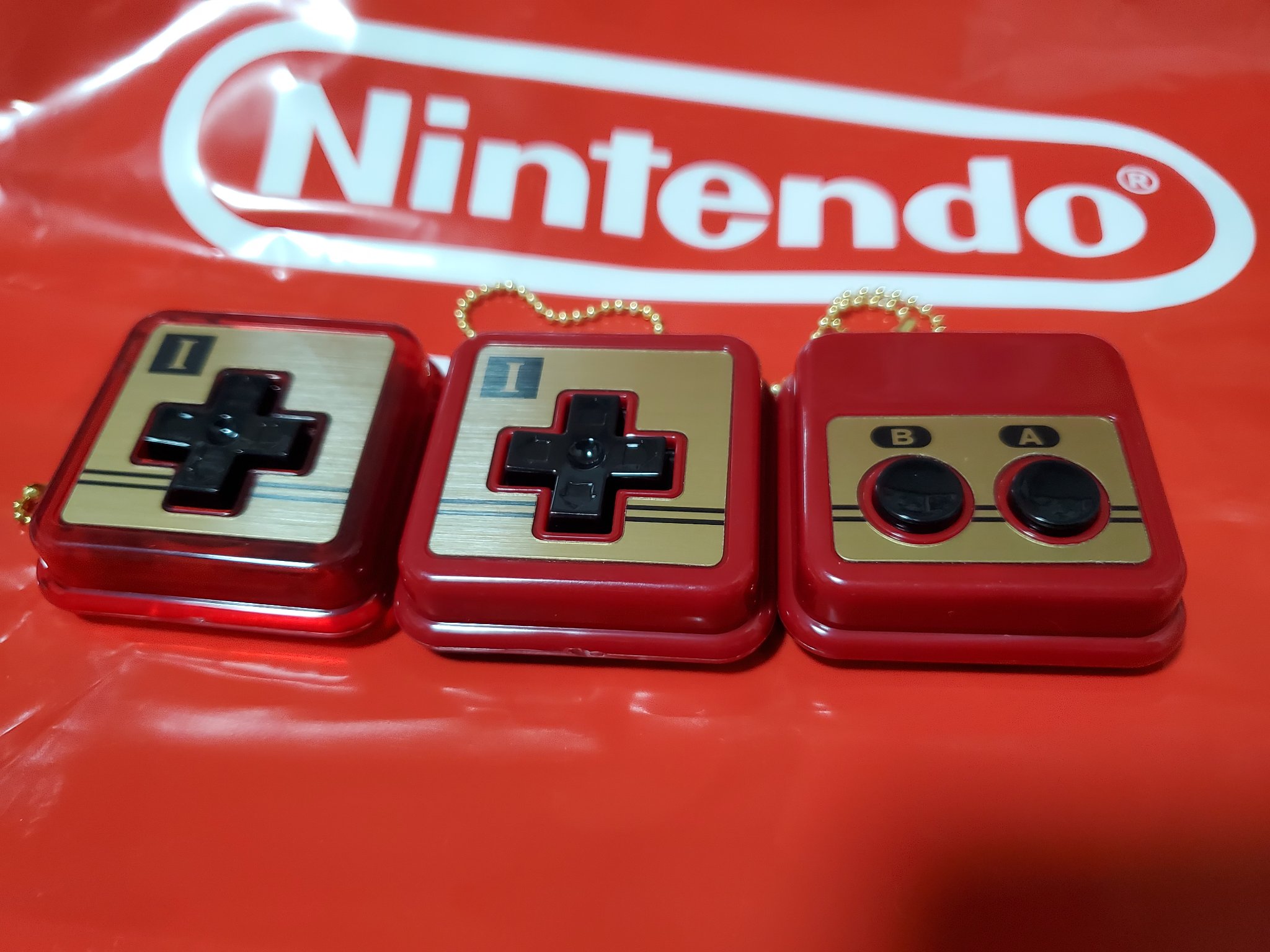 Nintendoショップ限定ガチャ コントローラー - 小物