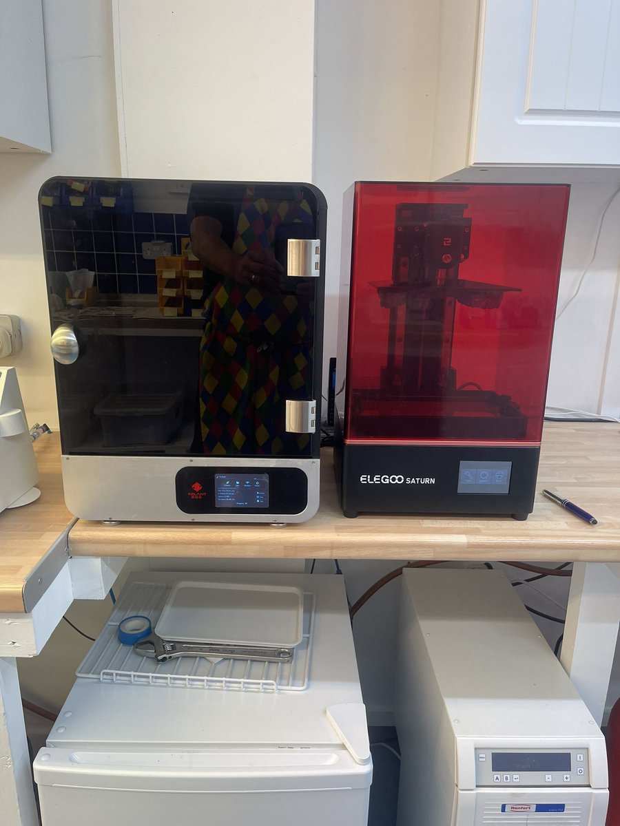 It’s a 2 printer kind of day #3dprinting