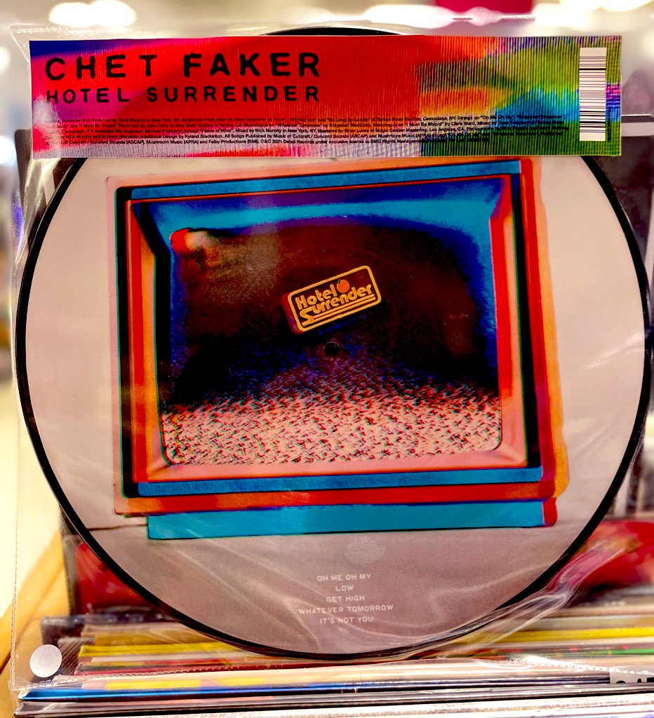 hmvCanterbury's tweet photo. If you like mellow electronica infused pop then you should give @chetfaker album #hotelsurrender a listen #vinyl #hmv #Canterbury 😷😁❤️ https://t.co/VhxgyaXCZs