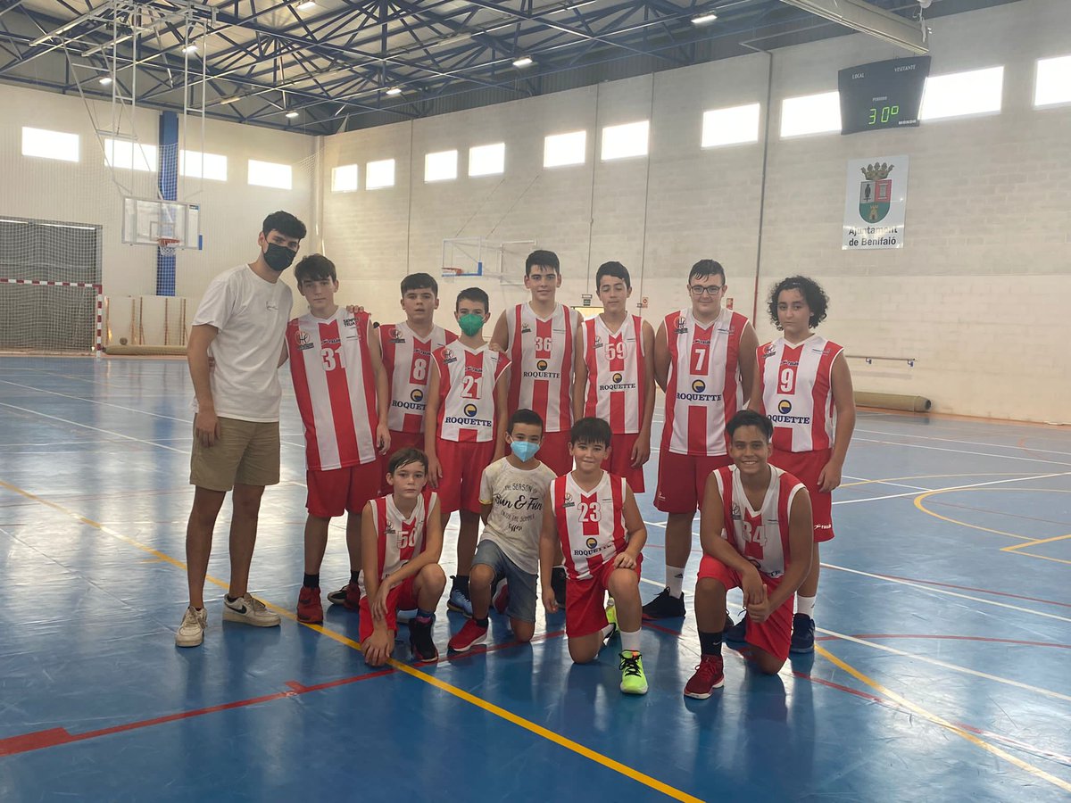 CBMBenifaio's tweet photo. Primers partits de la temporada en Lliga Valenciana i molt bones sensacions!!!

Els equips infantils femení i masculí i el cadet femení han començat la temporada en victòria.

#amuntrogetes #amuntrogets https://t.co/KVHYHRpVeQ