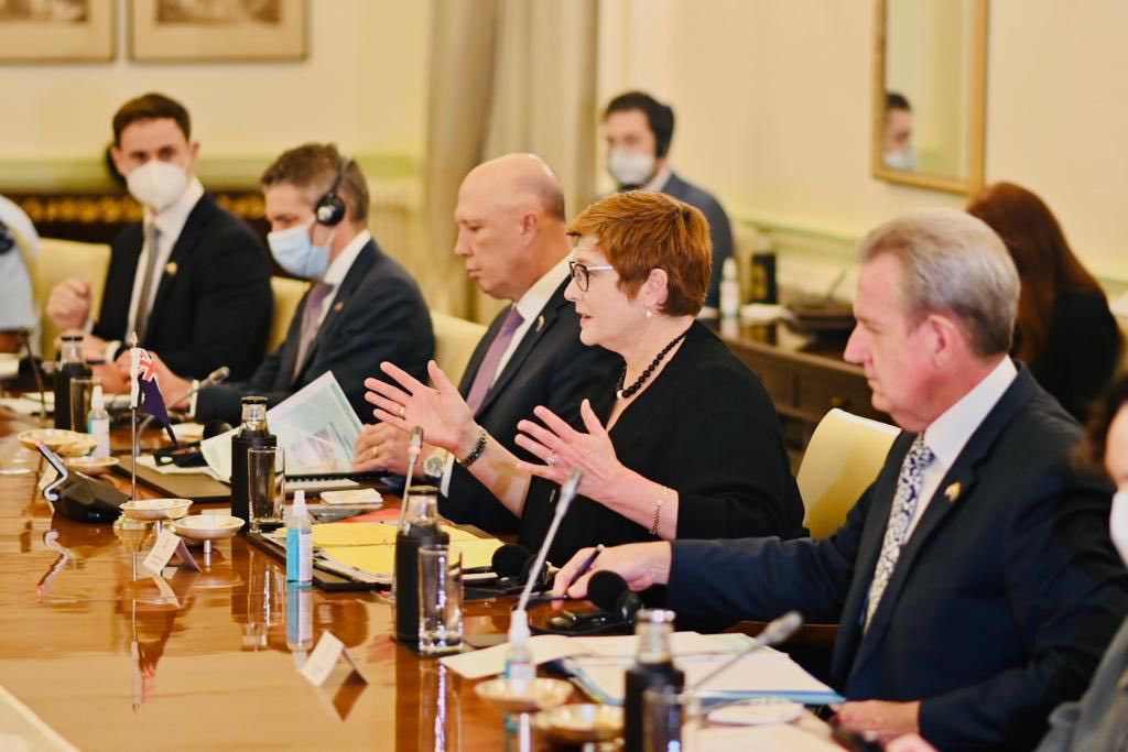 Australia &amp; India are working closely to advance our shared interests across the #IndoPacific. Today, I joined my friend <a href="/DrSJaishankar/">Dr. S. Jaishankar</a>, <a href="/PeterDutton_MP/">Peter Dutton</a> &amp; <a href="/rajnathsingh/">Rajnath Singh</a> for the inaugural 🇦🇺🇮🇳 Foreign &amp; Defence Ministers' 2+2 to discuss security &amp; strategic issues.