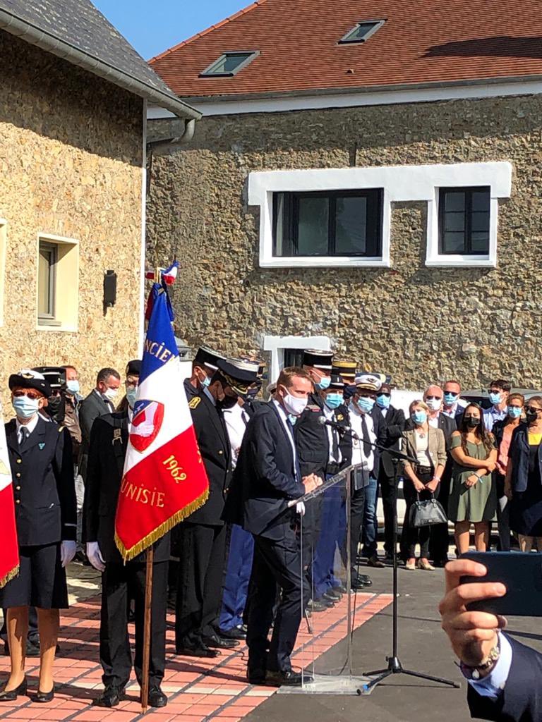 HuguesSublet's tweet photo. Ce matin nous étions réunis autour de nos collègues de @MennecyCom pour l’inauguration du poste de #PoliceMunicipale et du #CSU Clarissa JEAN-PHILIPPE qui viennent renforcer l’offre de #sécurité des Menneçois.

Merci à @JPDugoinClement pour son invitation. https://t.co/yaPWF21FHx
