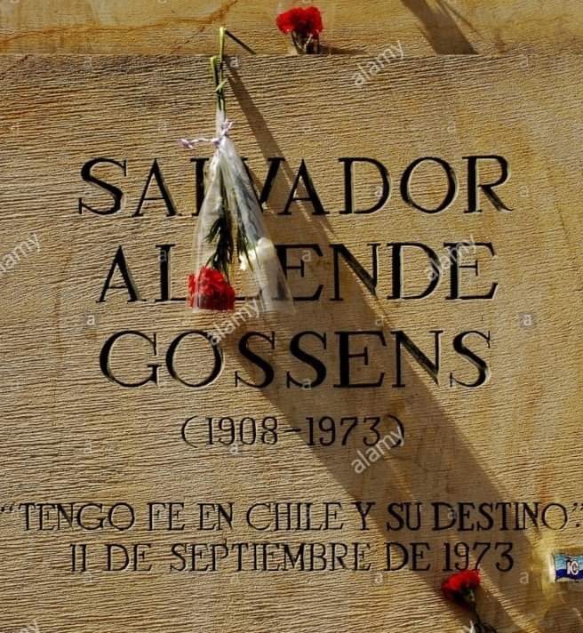 FernandoKursan's tweet photo. Con dignidad y memoria seguimos luchando por un Chile Mejor ,Justo y para el Pueblo!! https://t.co/RS9pF5sW1P