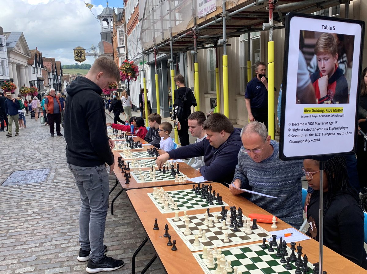 RGSGuildford's tweet photo. #RGSChess Alex, FIDE Master along with fellow FIDE Master Harry Grieve OG, enjoying the simultaneous 125 Board challenge against passionate players including our very own Mr Foster. @rgsog https://t.co/7iLmxIECqW