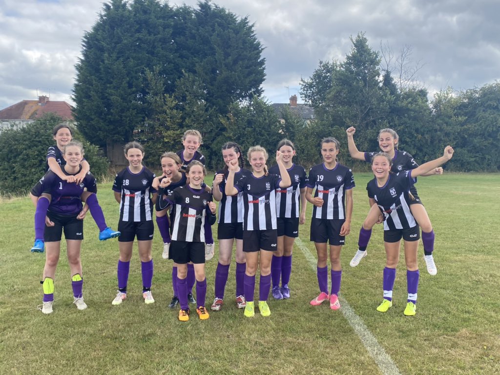 U16Jets's tweet photo. First game of the season and the girls took the win against Nunnery Pythons. Excellent football from both teams. Well played Jets! @L_BBFC @U14Jets https://t.co/lmbIGvjjBl