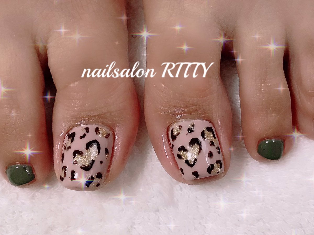 Nailsalon Ritty ひょう柄ネイル 秋冬ネイル 秋冬定番ひょう柄デザイン ハートになっています お客様持ち込みデザイン ネイル ネイルサロン プライベートネイルサロン ネイルサロンリッティー ジェル ジェルネイル 保谷 西東京 練馬 Nailsalon Ritty ひょう柄ネイル 秋冬ネイル 秋冬定番ひょう柄デザイン ハートになっています お客様持ち込みデザイン ネイル ネイルサロン プライベートネイルサロン ネイルサロンリッティー ジェル ジェルネイル 保谷 西東京 練馬
