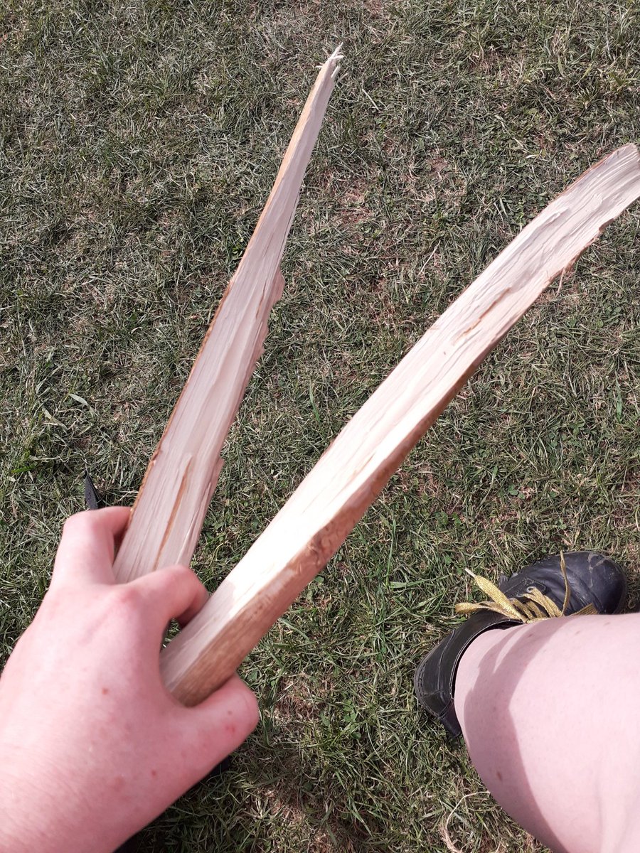 TattersAndTails's tweet photo. Tatters are back dancing out! With the first broken stick of our season, it's obviously going well. At Swanage Folk Festival https://t.co/Z0SmcwSBEY