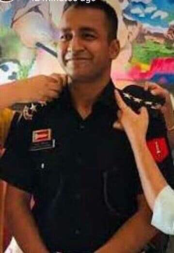 उत्तरप्रदेश के मेरठ निवासी मेजर मयंक विश्नोई जम्मू कश्मीर में आतंकियों से लोहा लेते हुए शहीद हो गए। हमें शहीद मयंक पर गर्व है। परमात्मा उनके परिवार को दुःख सहन करने की  शक्ति दें और दिवंगत आत्मा को अपने चरणों में स्थान दें। 
नमन