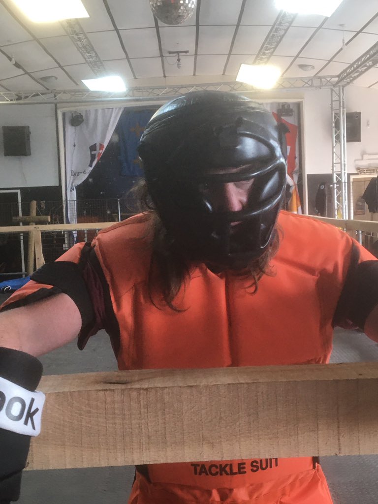 dyer1975uk's tweet photo. When you spend four hours medieval  fighting. https://t.co/YBoPoOUp9n