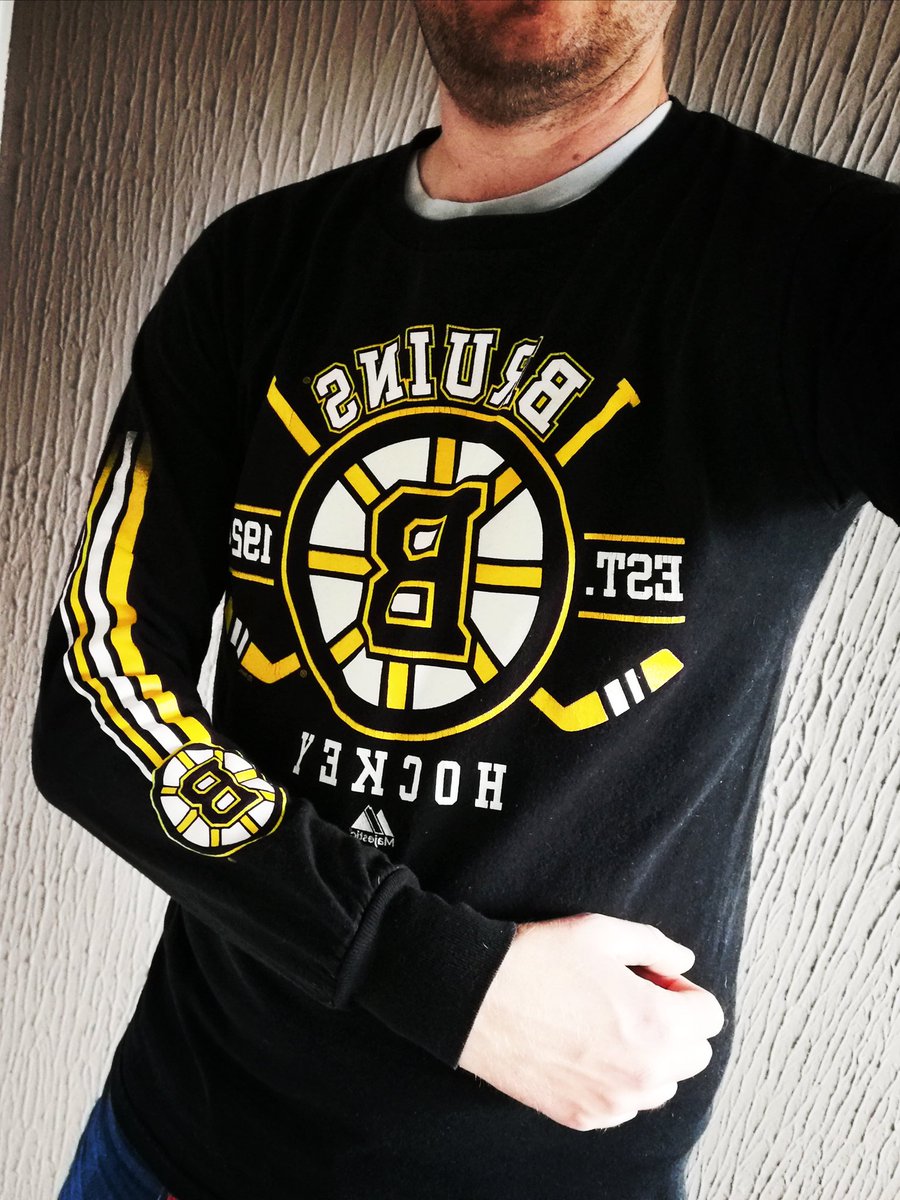 Another great vintage <a href="/NHLBruins/">Boston Bruins</a> top from <a href="/FlyingVintage/">Flying V Vintage Sports Clothing</a>. As usual fantastic quality, price and service. Cheers mate 👊🏻