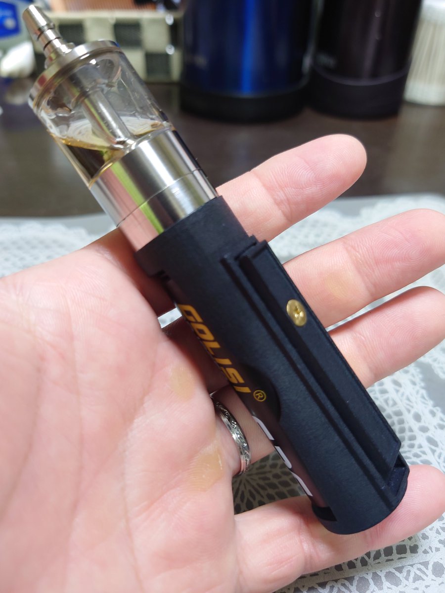 omame1977's tweet photo. illcoil様@illcoillより、
BUTAFACCA V3 by ILLMOD着弾!
V3の試作ツイートを拝見してから、堪らなく欲しくなって、完成をお待ちしておりました🤩
V2の素敵スライドスイッチ機構は唯一無二ですが、使い易さは断然V3😅
通電もバッチリでお薦め〜✨
#illmod
#BUTAFACCA
#vape好きな人と繋がりたい https://t.co/GFPAc6VaUz