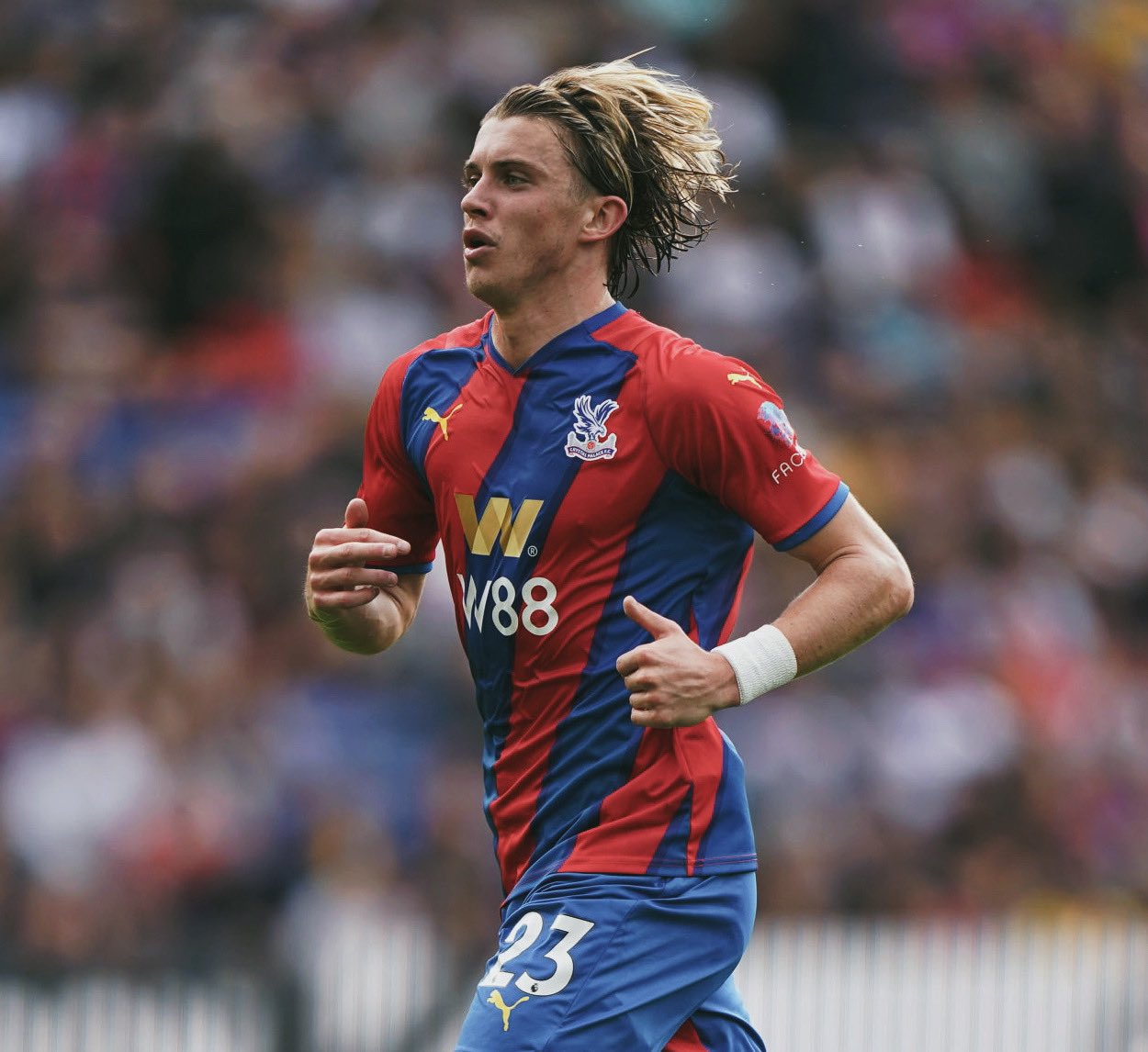 E_AecgJWQAY5Rzc?format=jpg&name=large