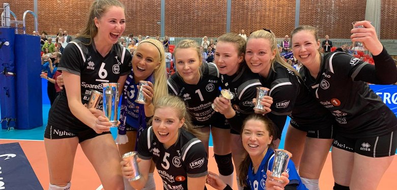 BKT er Norgesmester!
nordlys.no/det-er-sa-sykt… 
<a href="/bladetnordlys/">Bladet Nordlys</a> #BKTromsø #Tromsø #Norway #volleyball