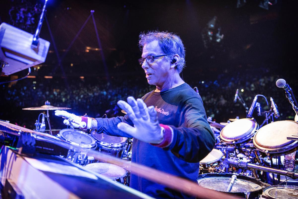 Terrapin_Nation's tweet photo. Wishing a very happy 78th Birthday to @mickeyhart,  that maestro of the beam and all things that bring rhythm to our world. No one can move us with the incredible sounds of fly swatters and clogs like you do!
#RhythmDevil #Drums #MickeyHart @deadandcompany 🌹 https://t.co/WdTGtdB7g6