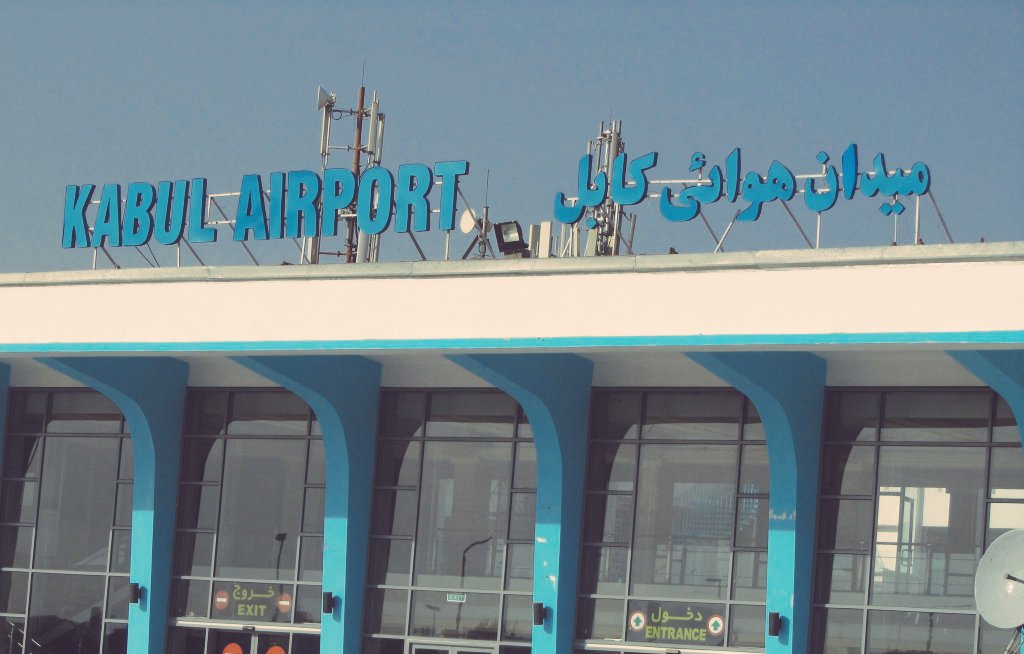 Bugün beni önder apo ya Afganistan kabul havalimanı da selâm olsun Serok apo ya #KabulAirport