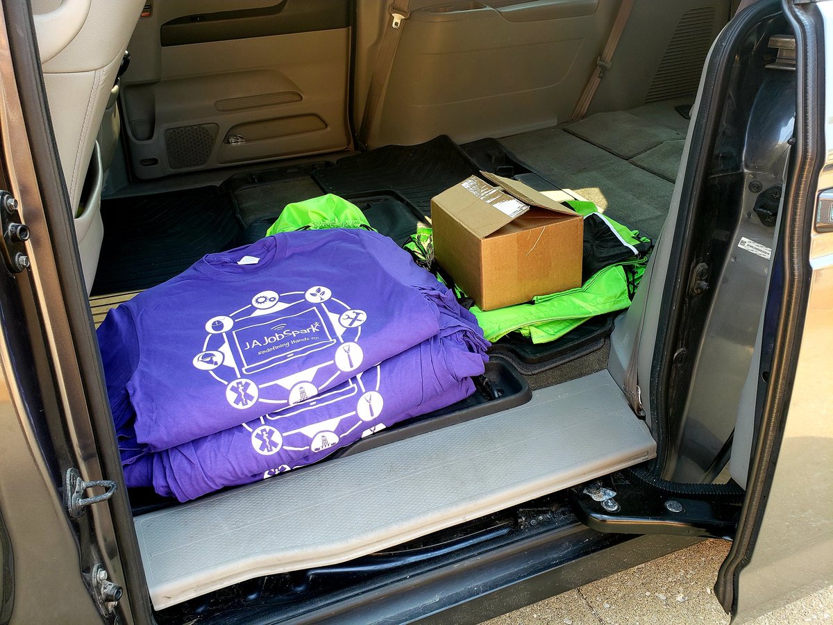 radaugherty's tweet photo. Greatful for the hard work of @JACentralInd and their swag bag pick-up for the upcoming JA Job Spark virtual career fair! Excited to include our 8th grade @SandersSELF & @AchieveVirtual scholars this year along with @chapelhill78 & @LHCWilson #jajobspark #wearewayne https://t.co/OO3qhnJ3ij