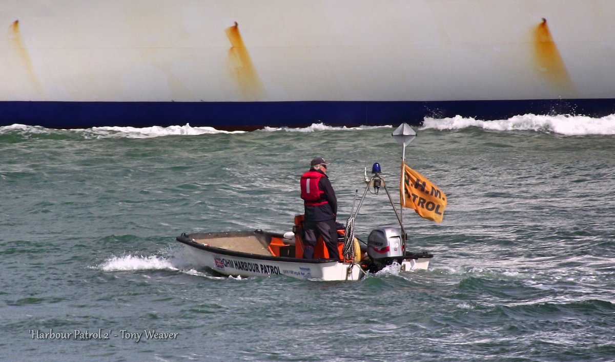 BFMunchkin's tweet photo. @QHMVHP 'Harbour Patrol 2' holding for the outbound 'Cap Finistere' at lunchtime on Saturday (11/09/21)

@qhmportsmouth https://t.co/rh9EozYVKD